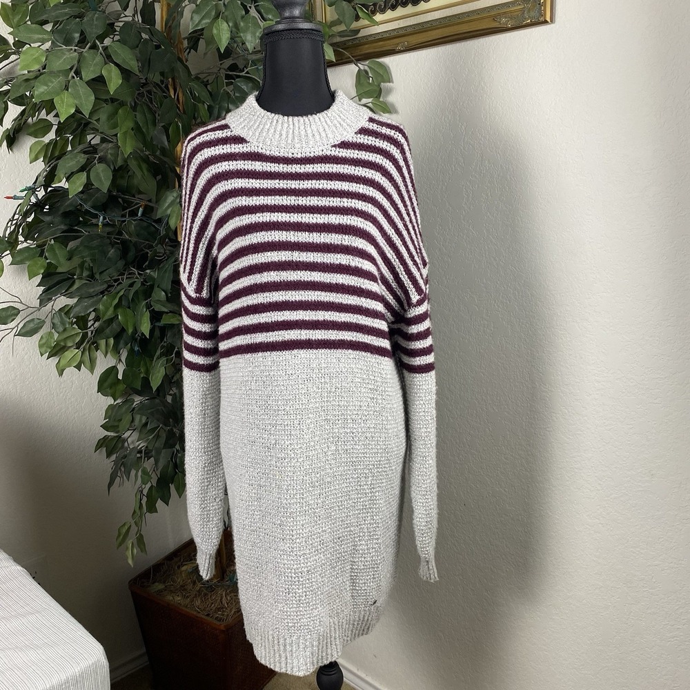 Volcom Women's Sweater Small Gray Burgundy Striped Knit Long Sleeve Pullover